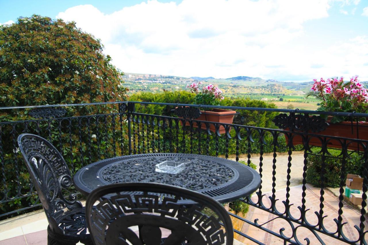Hotel Foresteria Baglio Della Luna Agrigento Exterior foto